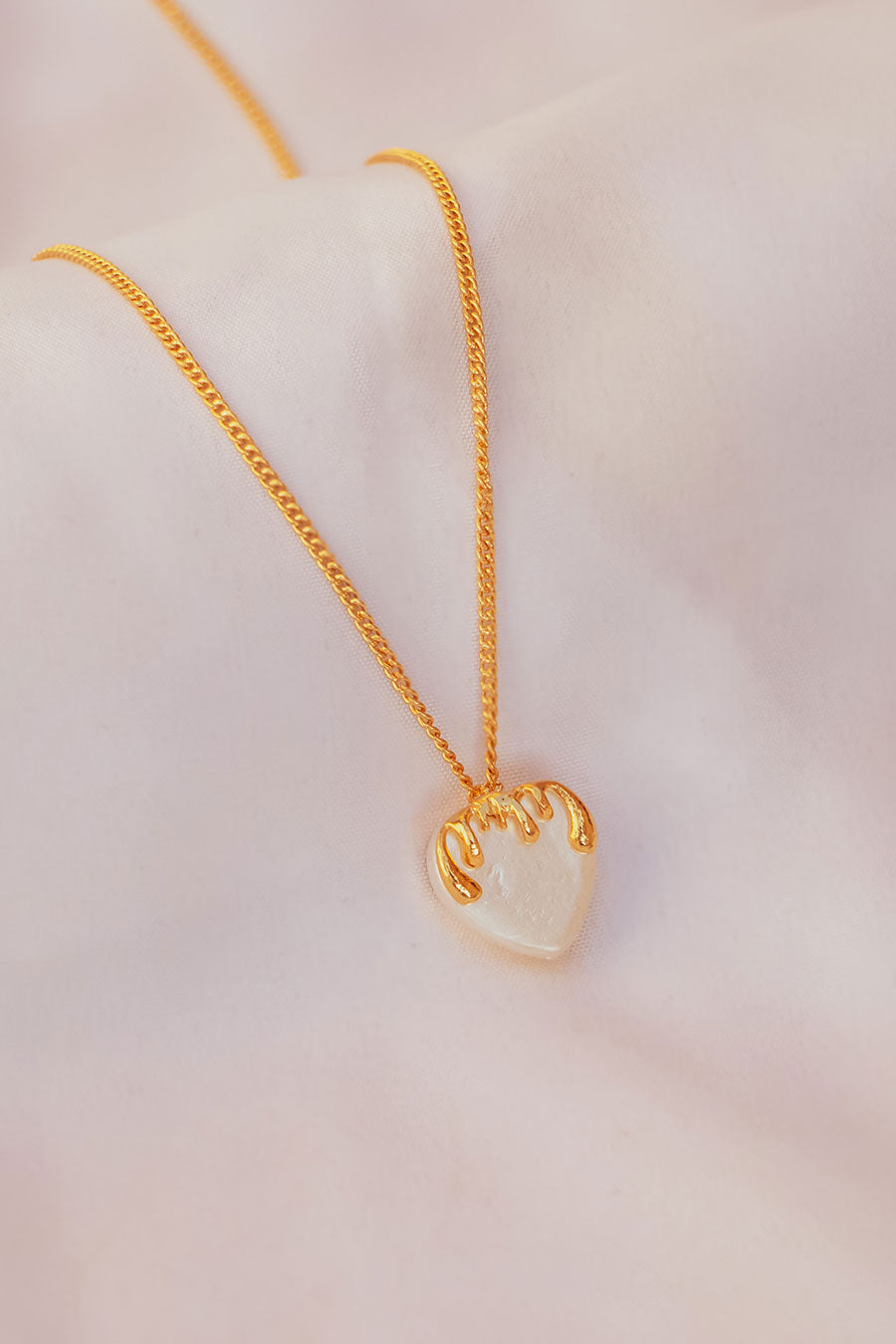Gold Plated Melting Heart Pearl Neckchain