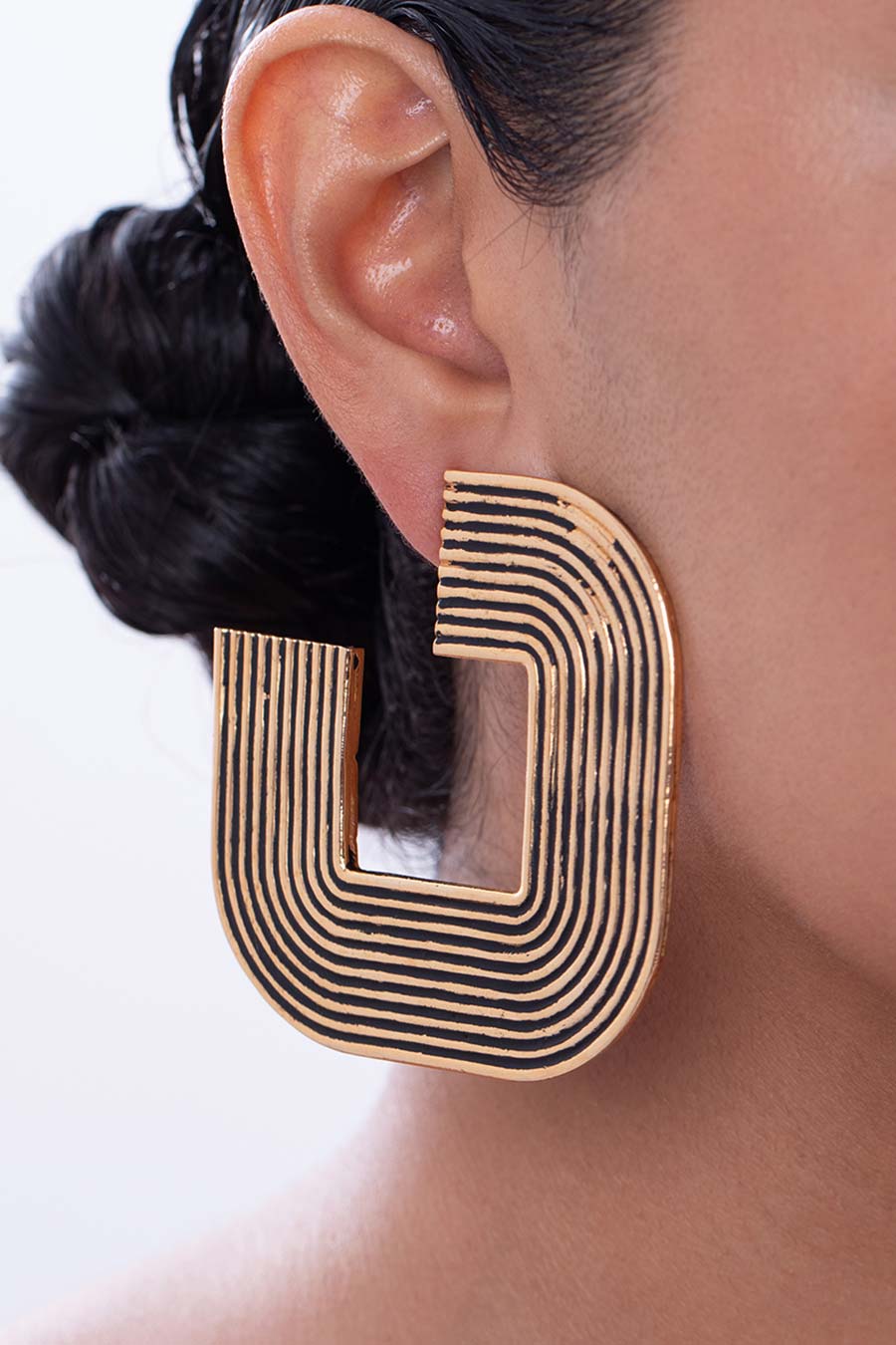 Gold Textured Oval Stud Earrings