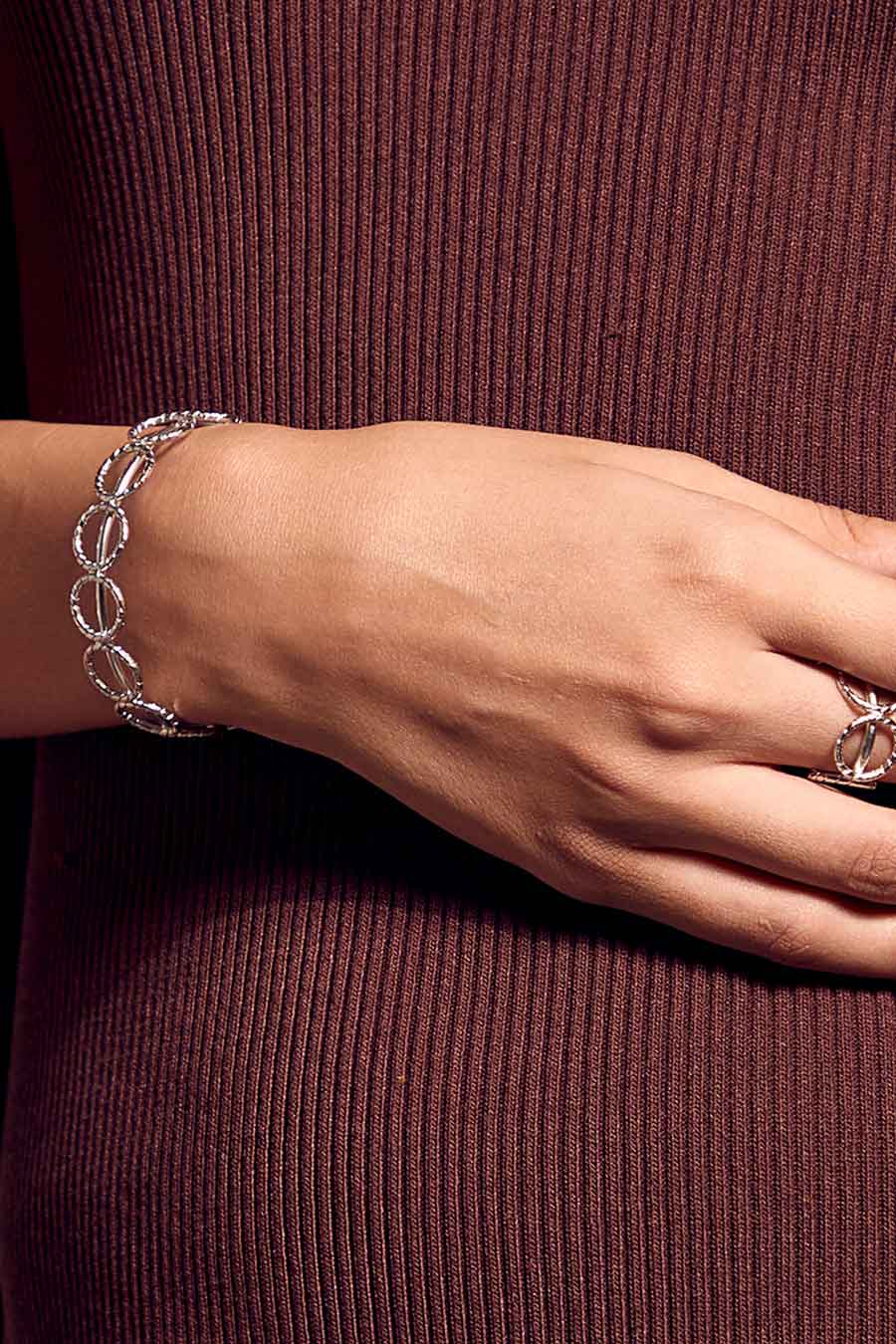 Silver Polished Noor Hand-Hugging Bracelet