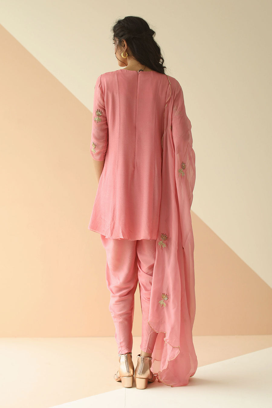 Mauve Pink Embroidered Dhoti Set With Scallop Dupatta