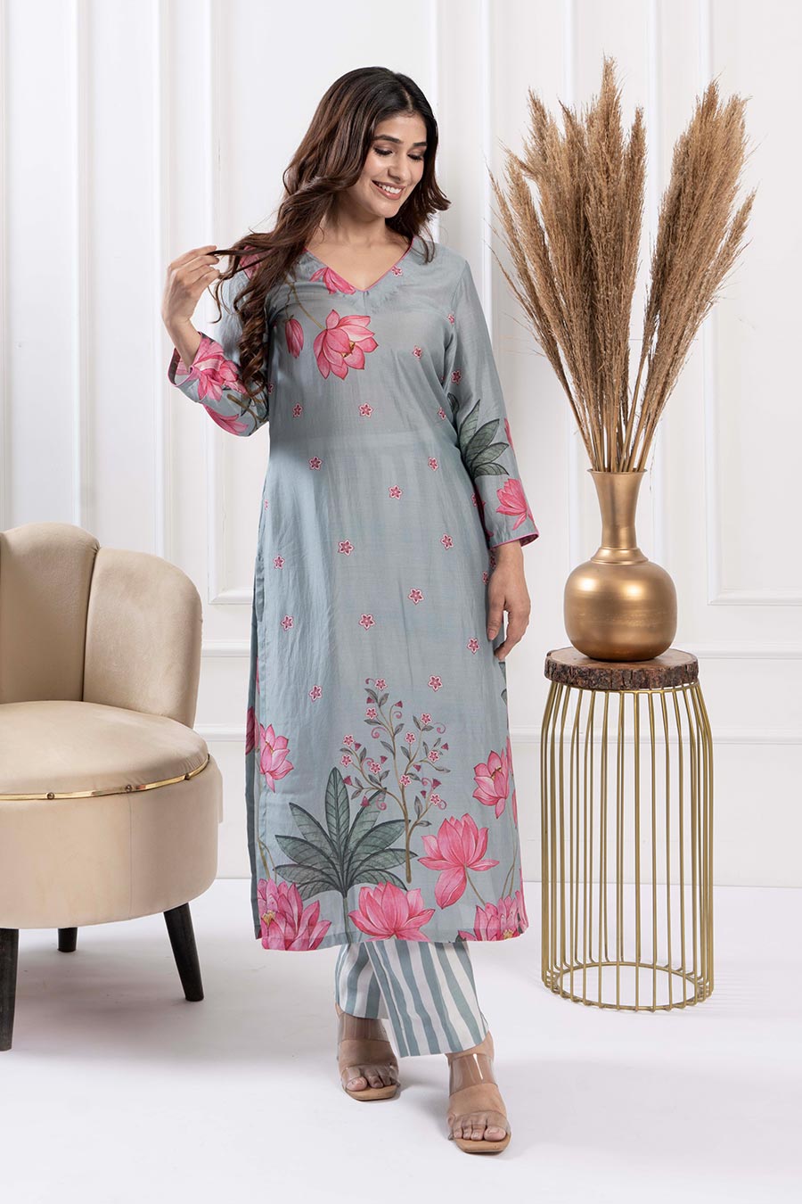 Blue Printed Straight Kurta & Pant Set