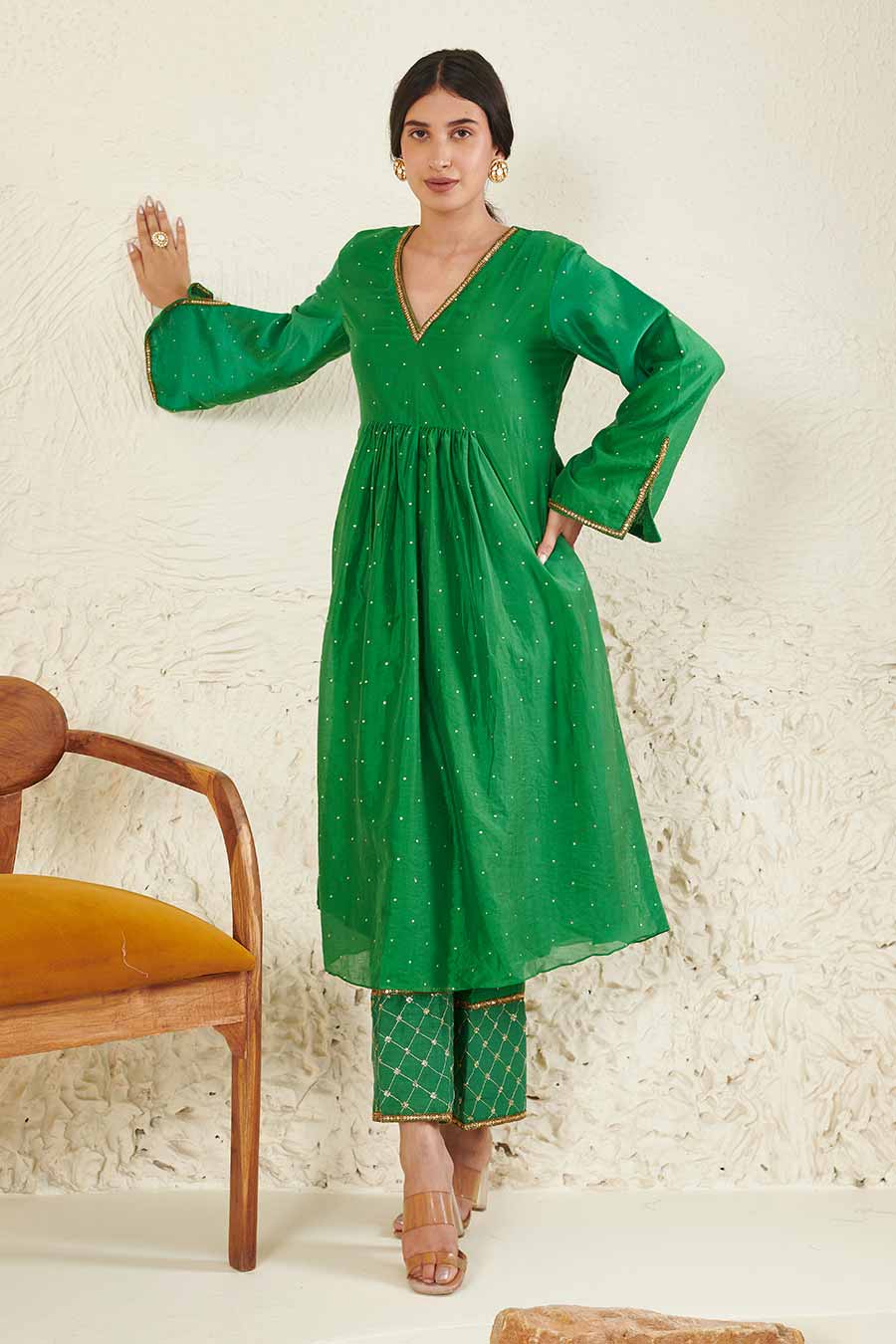 Green Embroidered Kurta & Pant Set