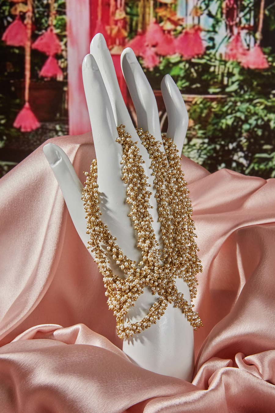 Gold Pearl Hand-Harness