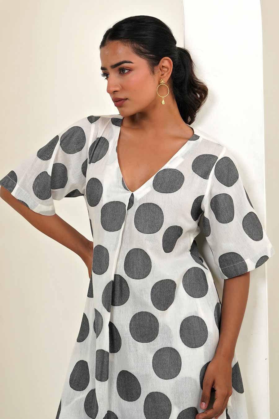White Polka Dots Pleated Kurta & Pant Set