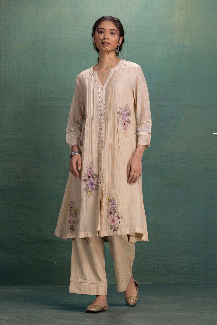 Cream Chanderi Embroidered Kurta & Pant Set