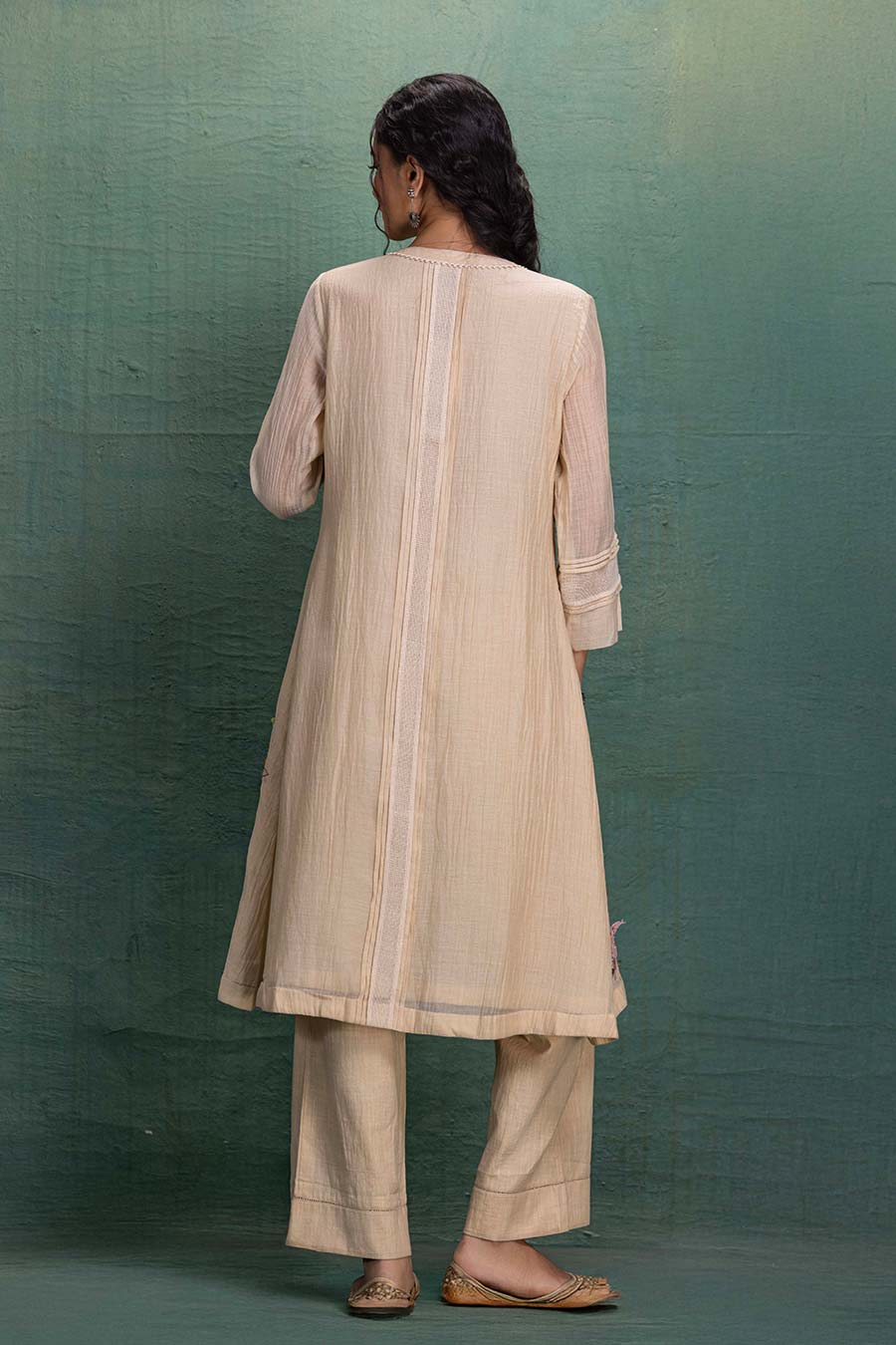 Cream Chanderi Embroidered Kurta & Pant Set