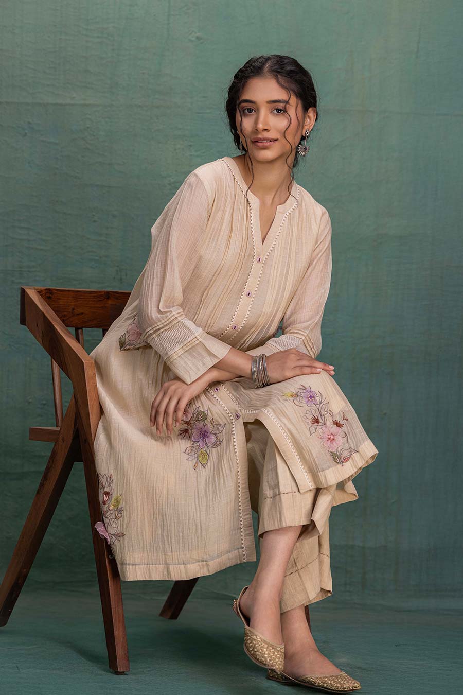 Cream Chanderi Embroidered Kurta & Pant Set