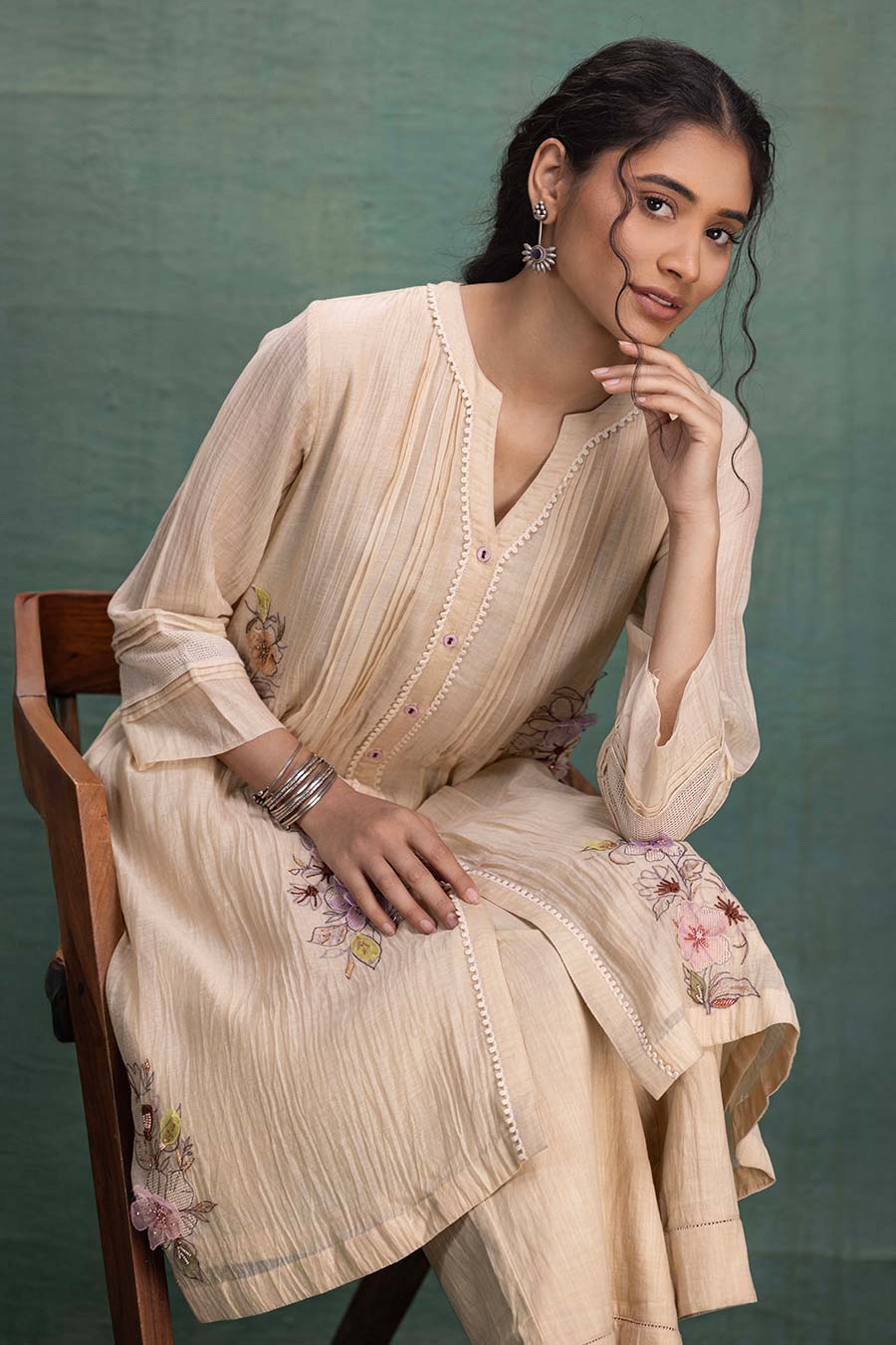 Cream Chanderi Embroidered Kurta & Pant Set