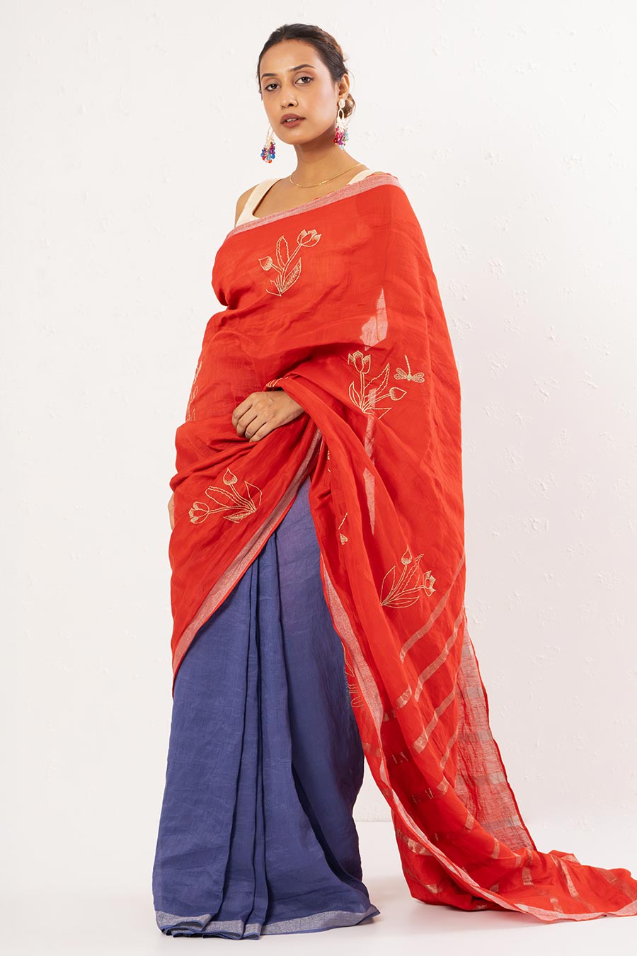 Red & Blue Embroidered Handwoven Linen Saree