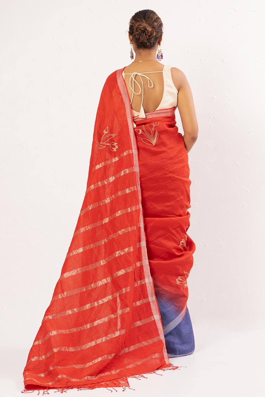 Red & Blue Embroidered Handwoven Linen Saree