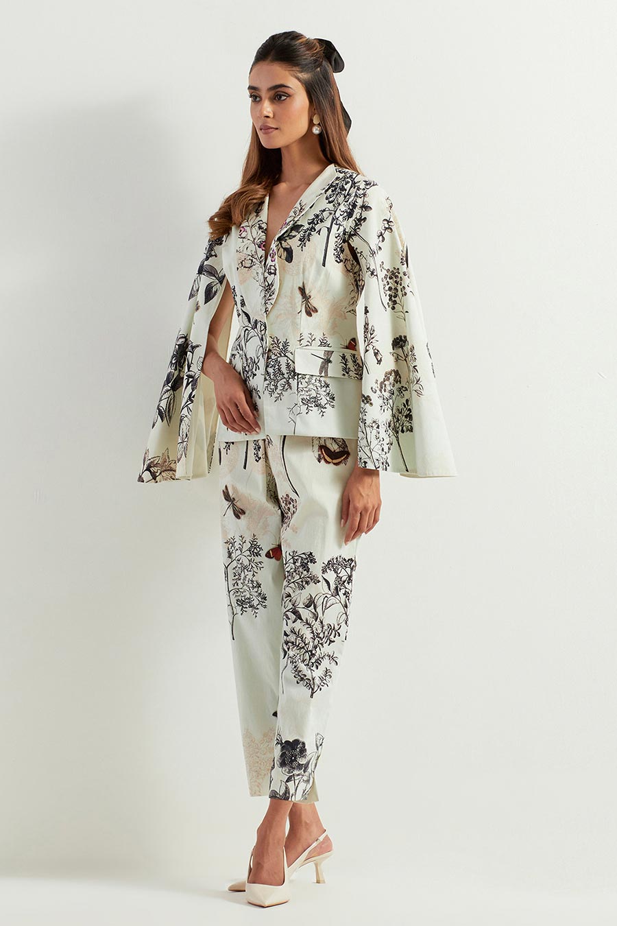Saaya Printed Jacket & Lycra Pants Co-Ord Set