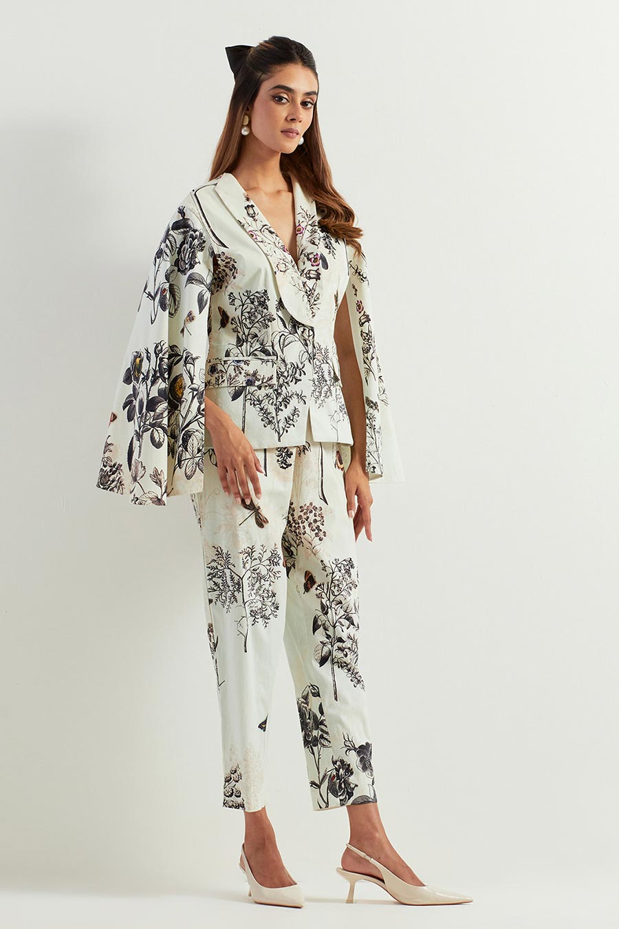 Saaya Printed Jacket & Lycra Pants Co-Ord Set