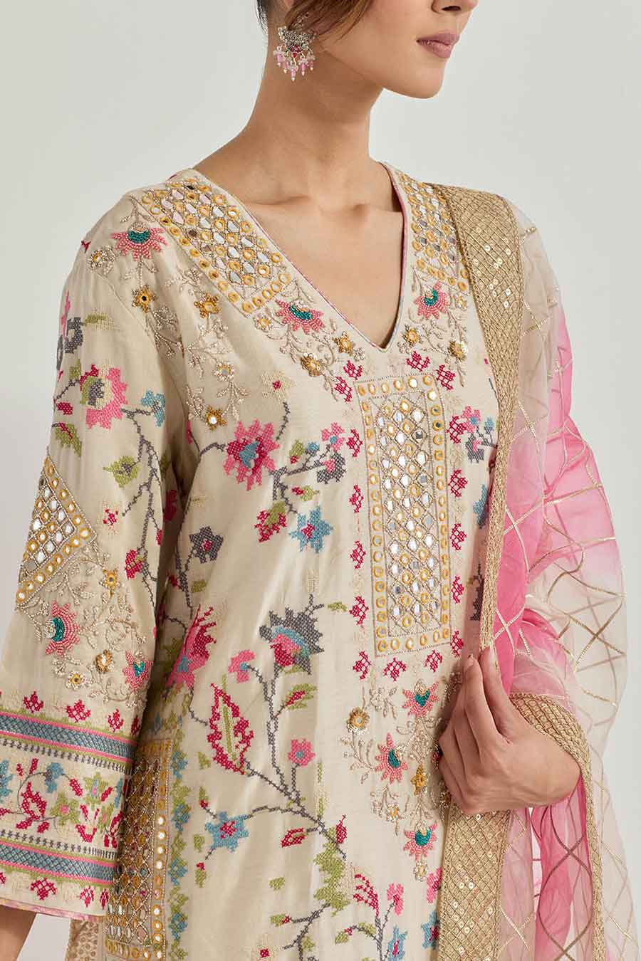 Raeth Ivory Chanderi Silk Embellished Kurta Set