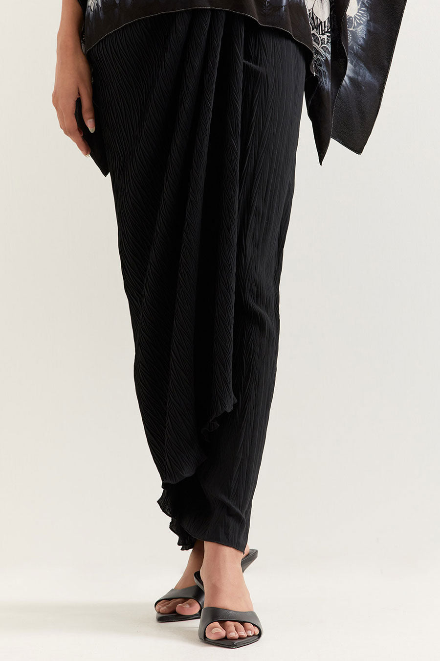 Black & White Printed Kaftan & Skirt Set