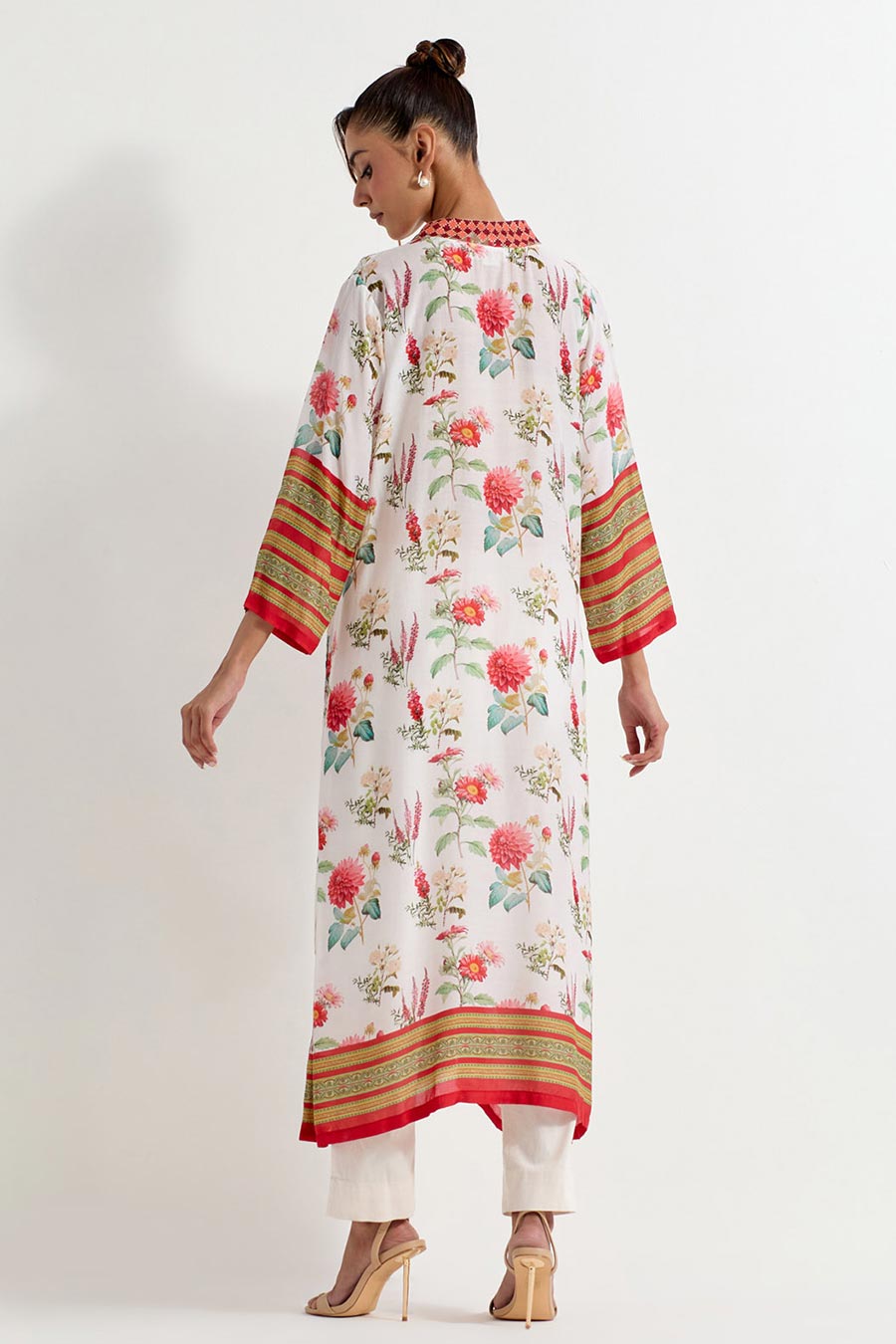 Daisy Printed Silk Cross-Stitch Kurta & Pant Set