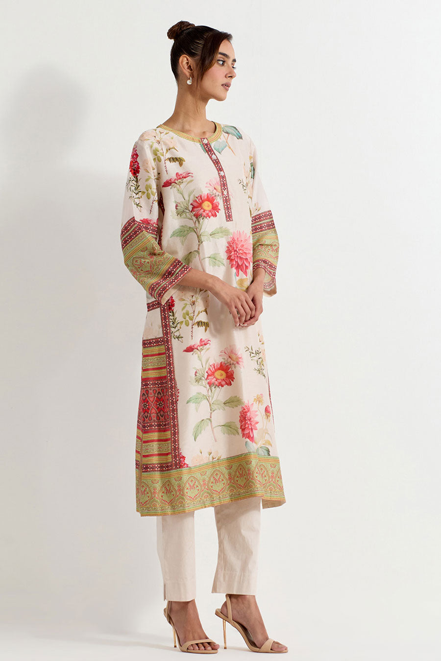 Daisy Printed Chanderi Silk Kurta & Pant Set