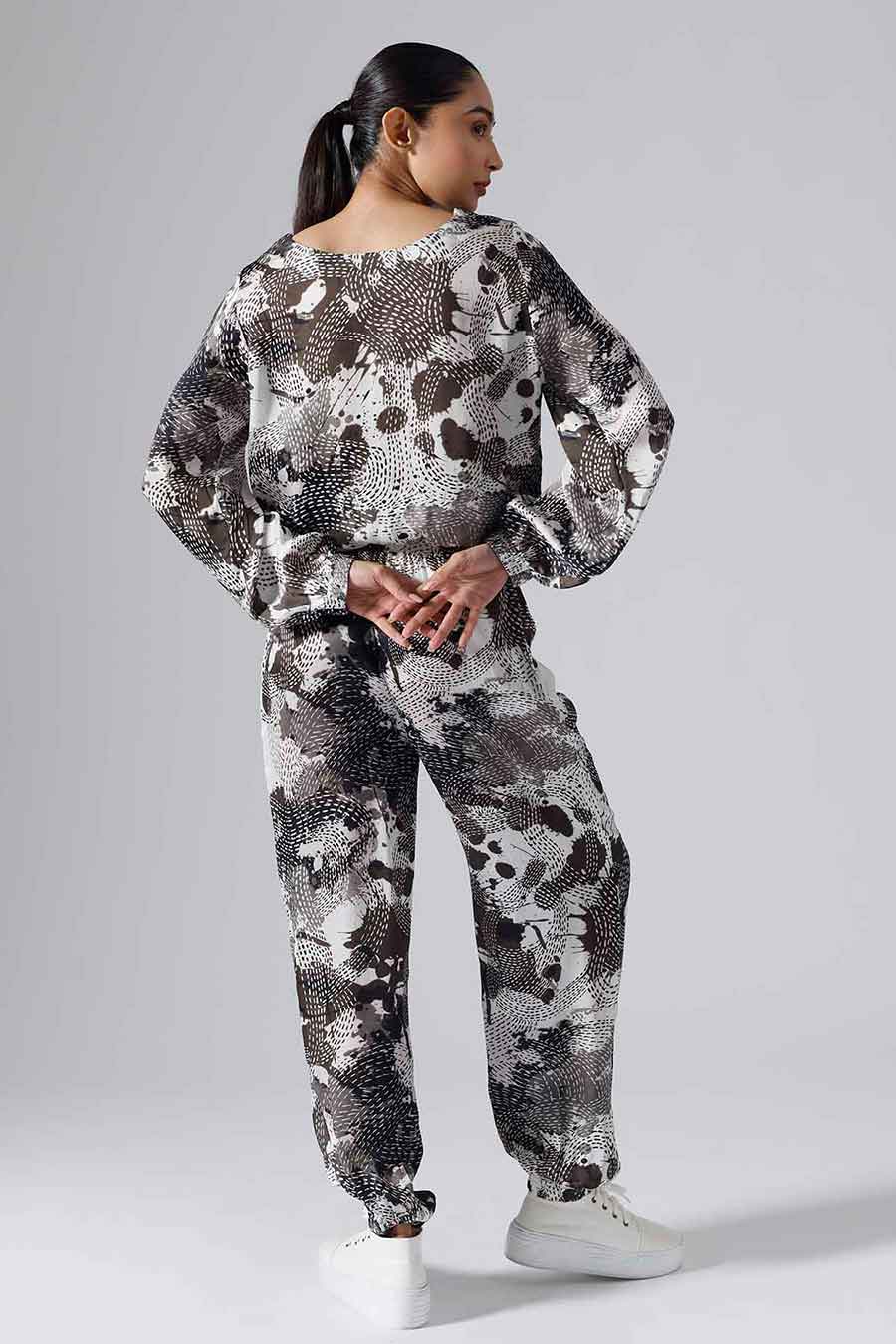 Black & White Printed Joggers Set