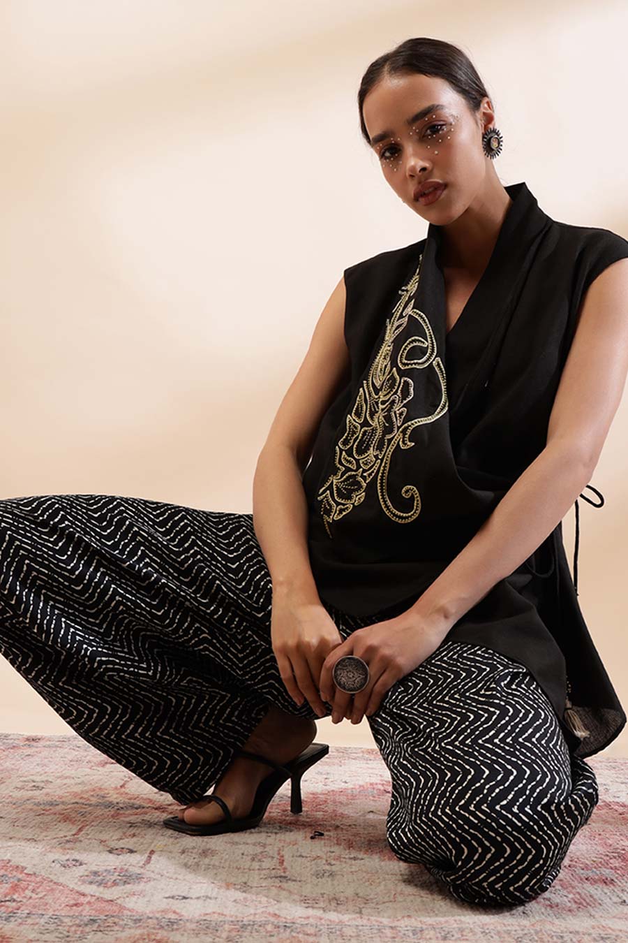 Black Noir Embroidered Warp Jacket