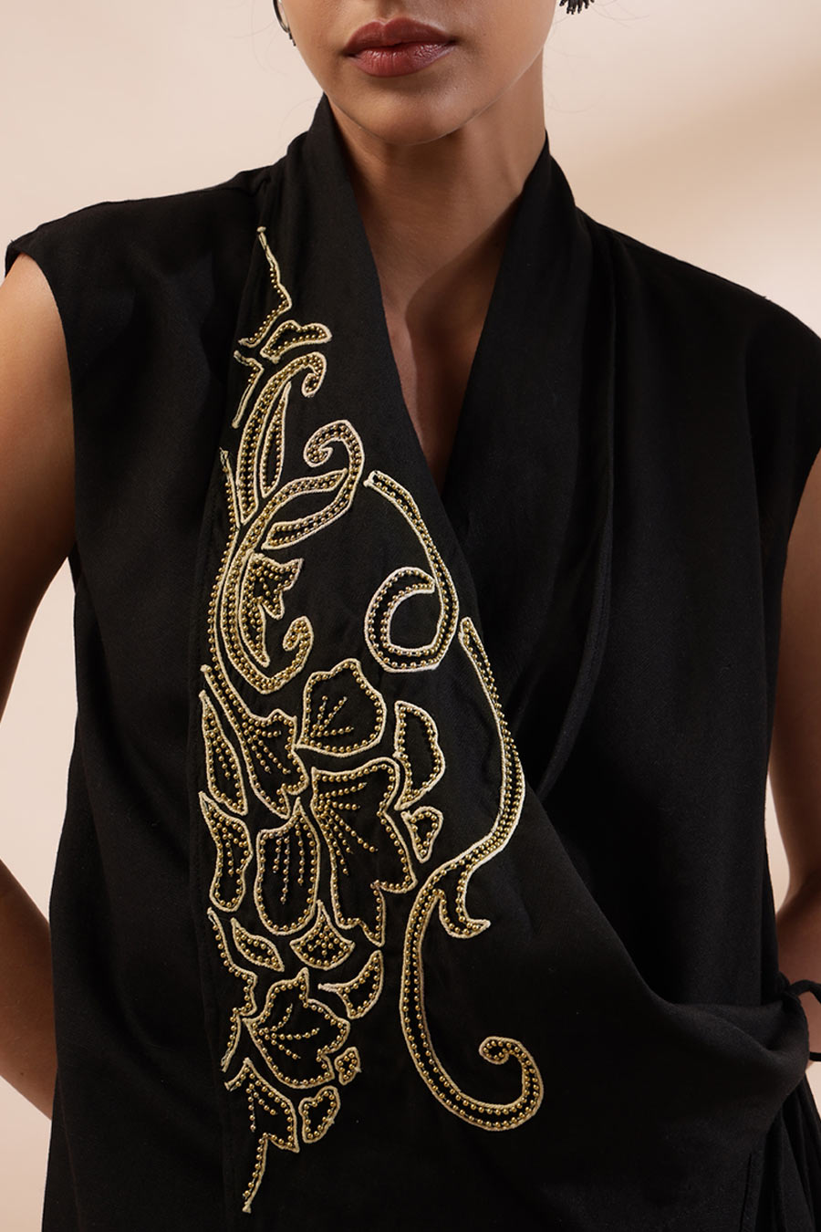 Black Noir Embroidered Warp Jacket