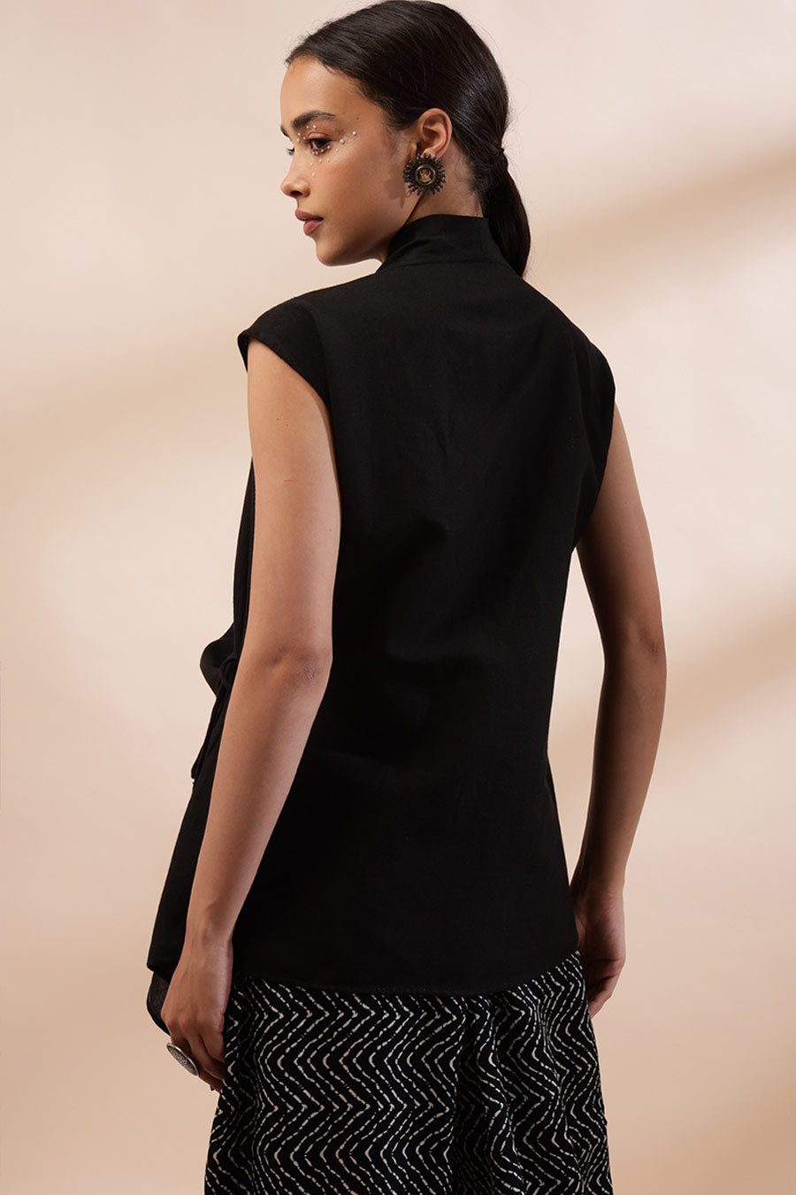 Black Noir Embroidered Warp Jacket