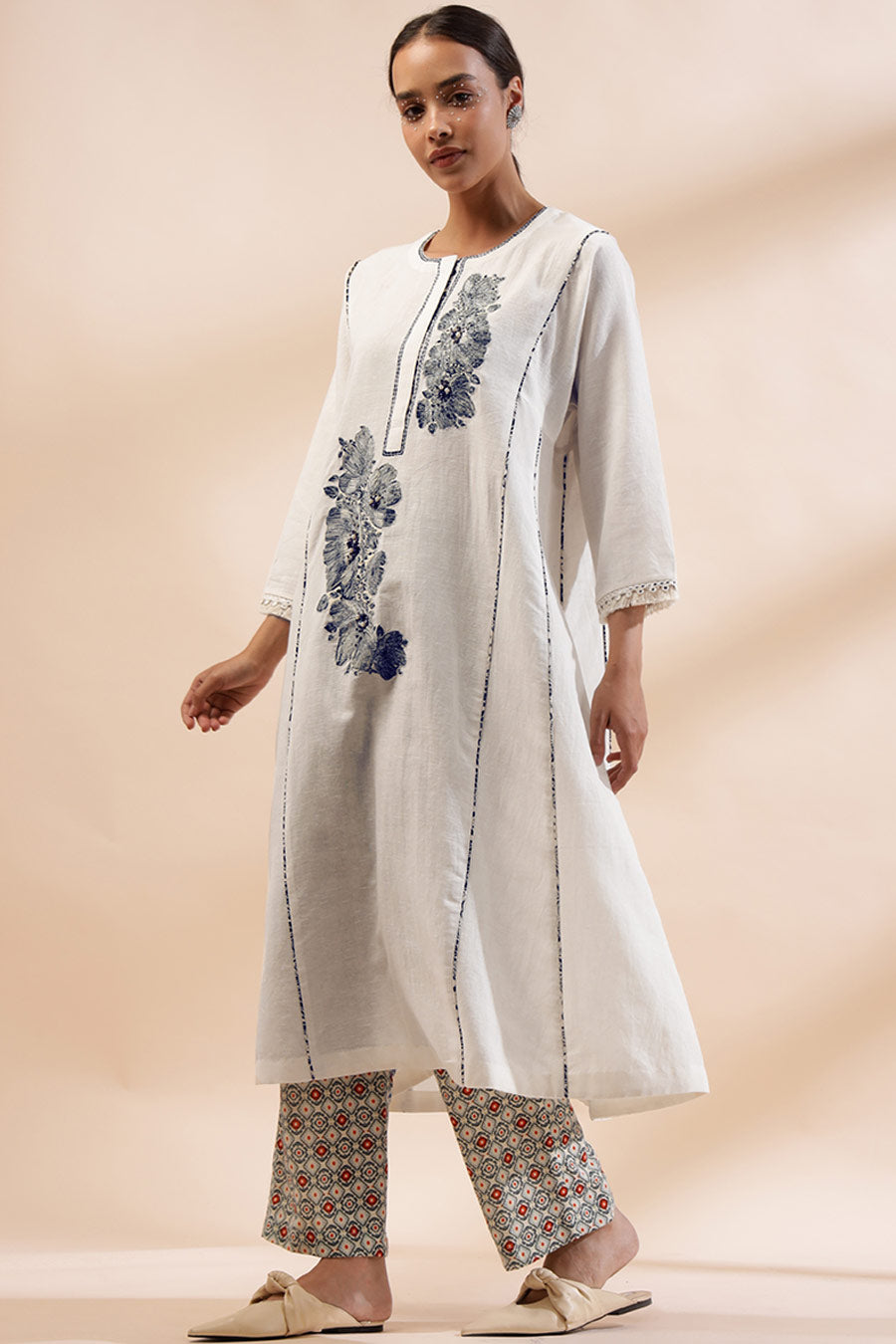 Ivory Luna Applique Kurta & Printed Pant Set