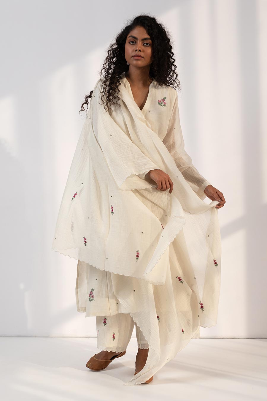 Off-White Floral Embroidered Kurta Set