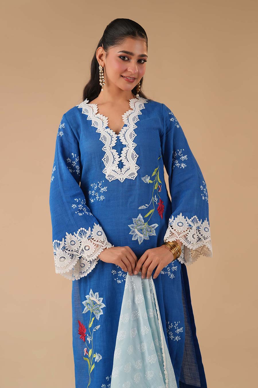 Raat Ki Rani Blue Cotton Embroidered Kurta Set