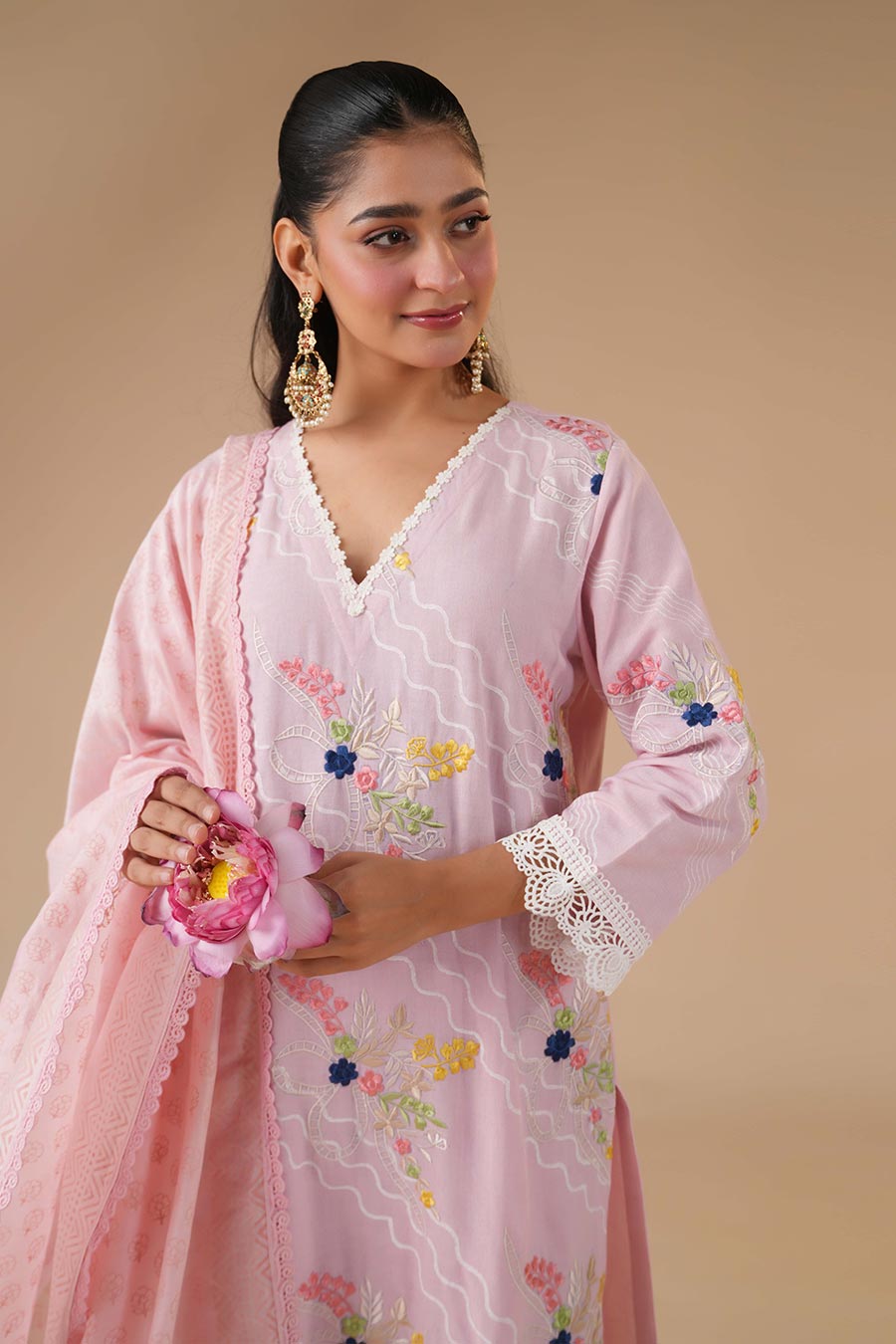 Nargis Pink Linen Embroidered Kurta Set