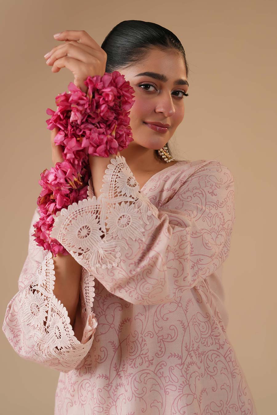 Lily Peach Linen Embroidered Kurta Set