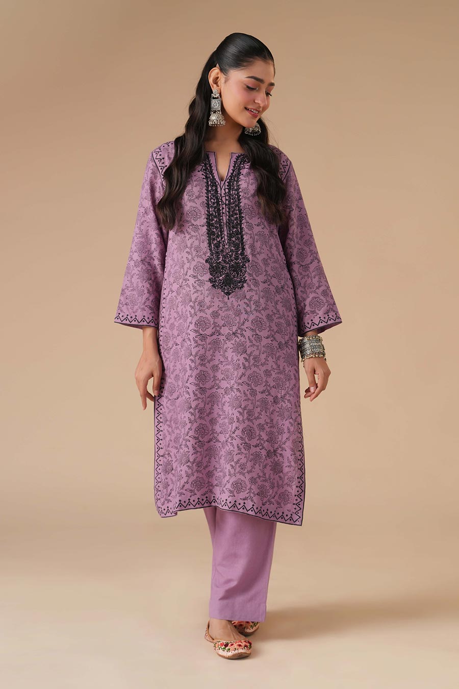 Lavender Linen Embroidered Kurta Set