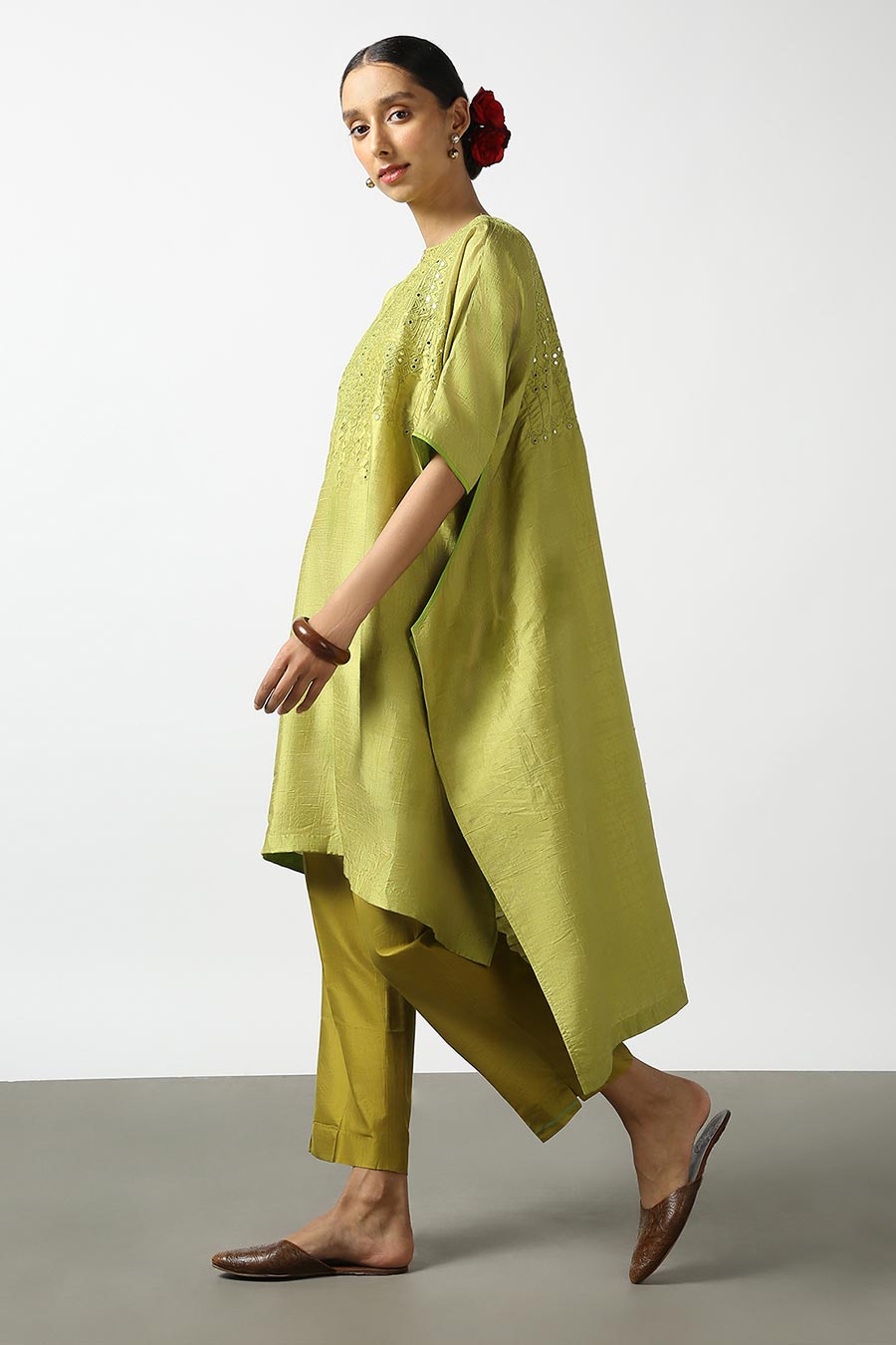 Green Silk Embroidered Kurta & Pant Set