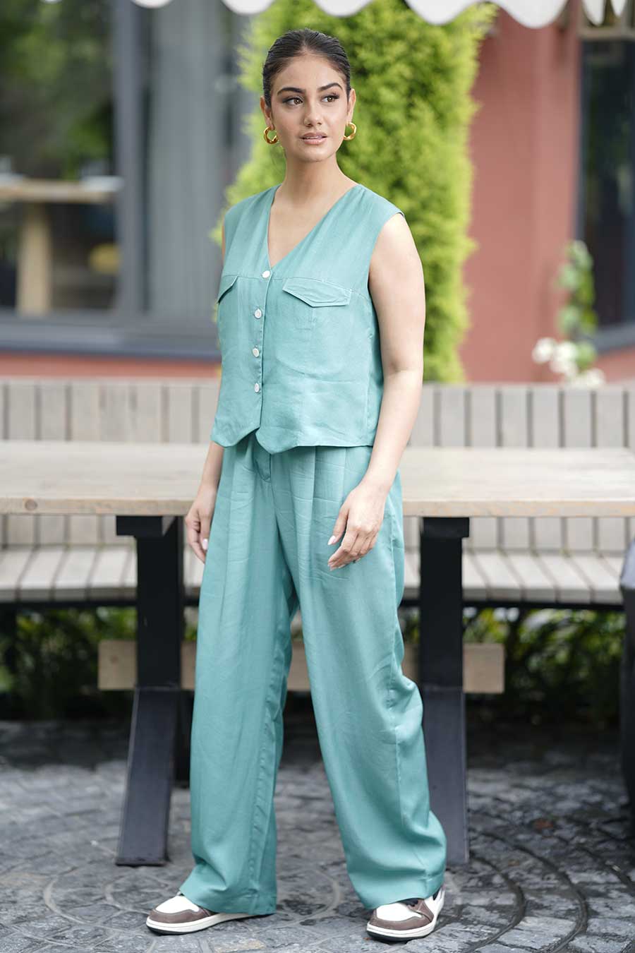 Green Sleeveless Jacket & Pant Co-Ord Set