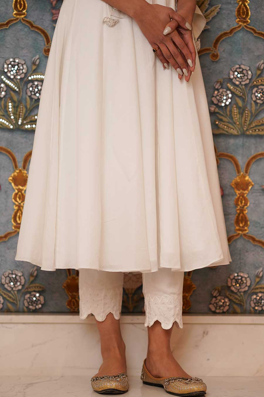White Embellished Anarkali & Pant Set With Stole