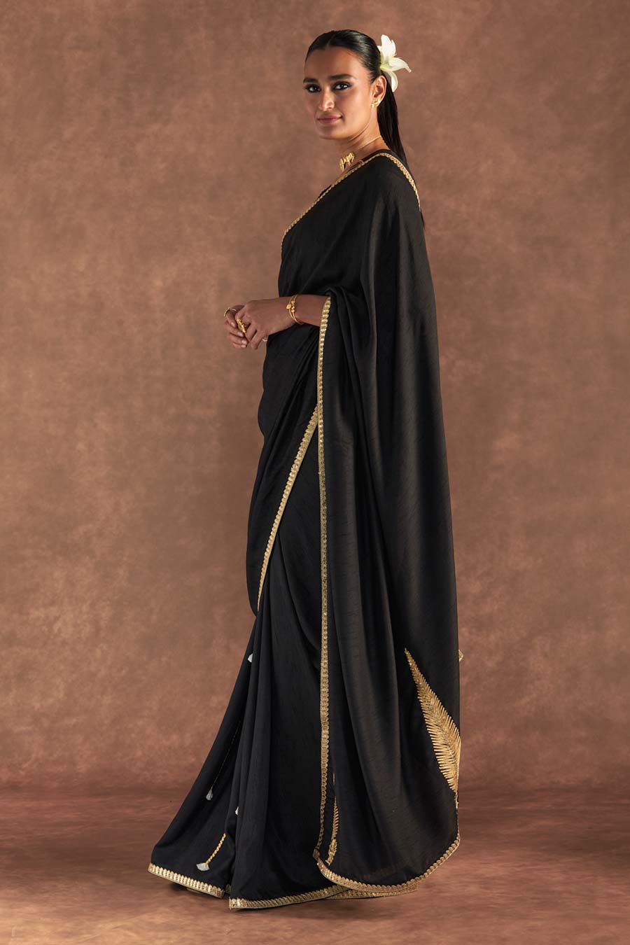 Black 'Paan-Patti' Embellished Saree & Blouse Piece