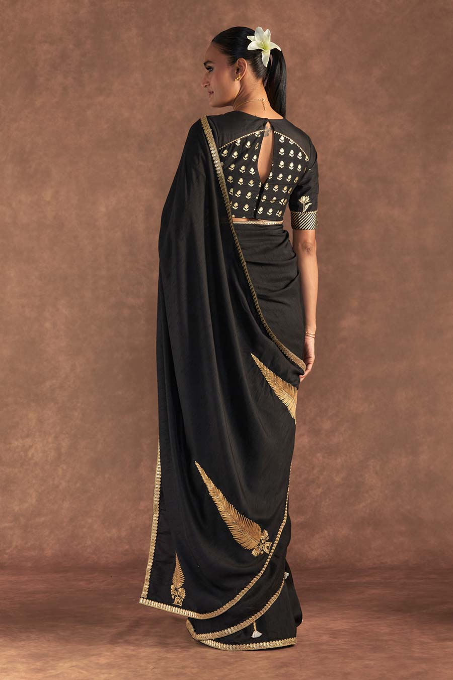 Black 'Paan-Patti' Embellished Saree & Blouse Piece