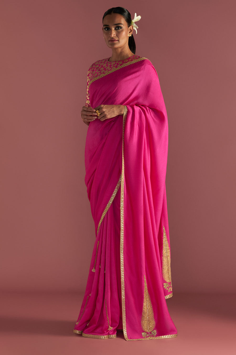 Magenta 'Paan-Patti' Embellished Saree & Blouse Piece
