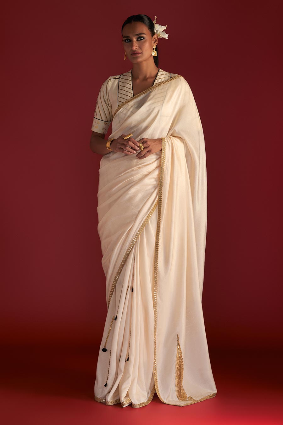 Ivory 'Paan-Patti' Embellished Saree & Blouse Piece