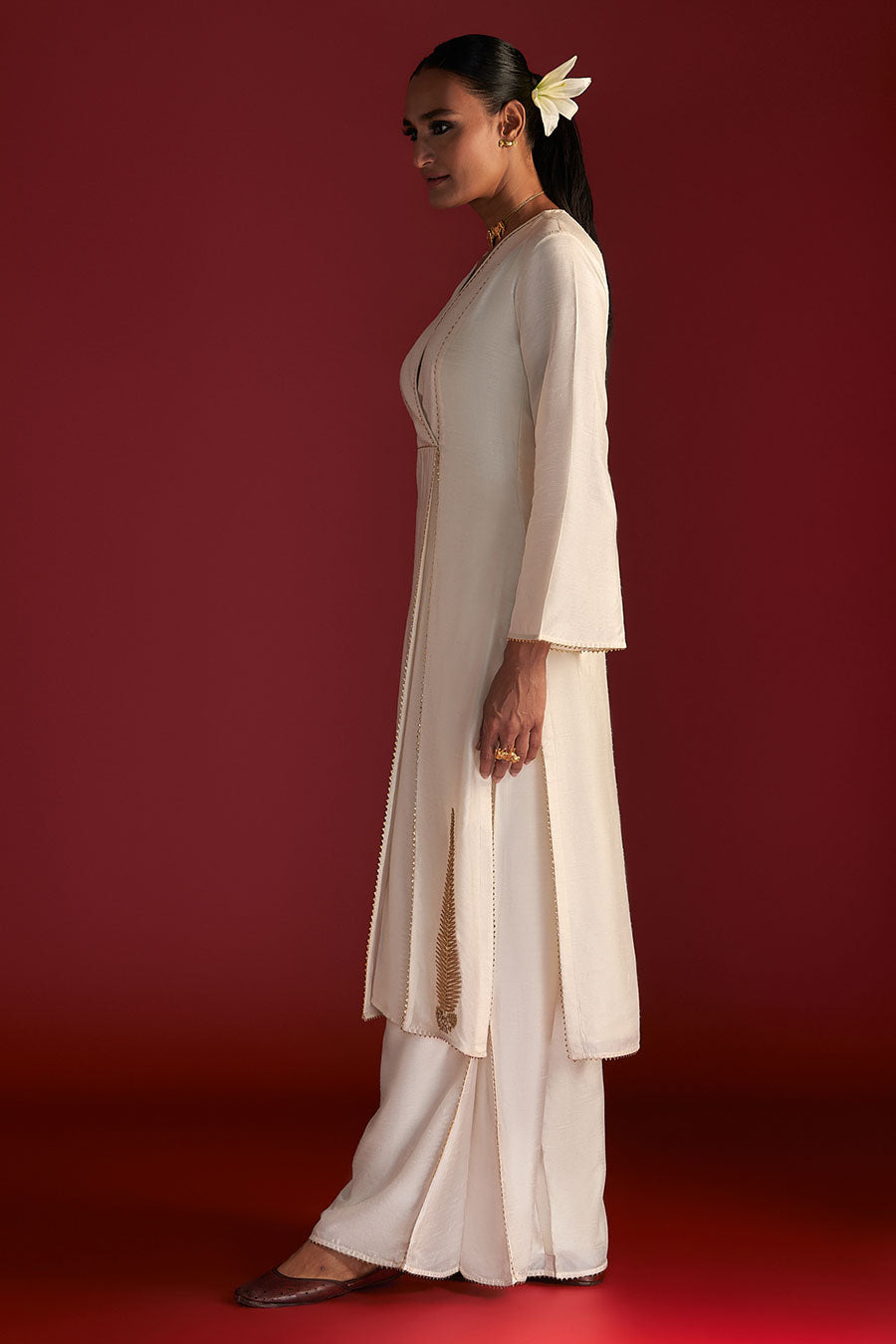 Ivory 'Paan-Patti' Embroidered Kurta & Culotte Set