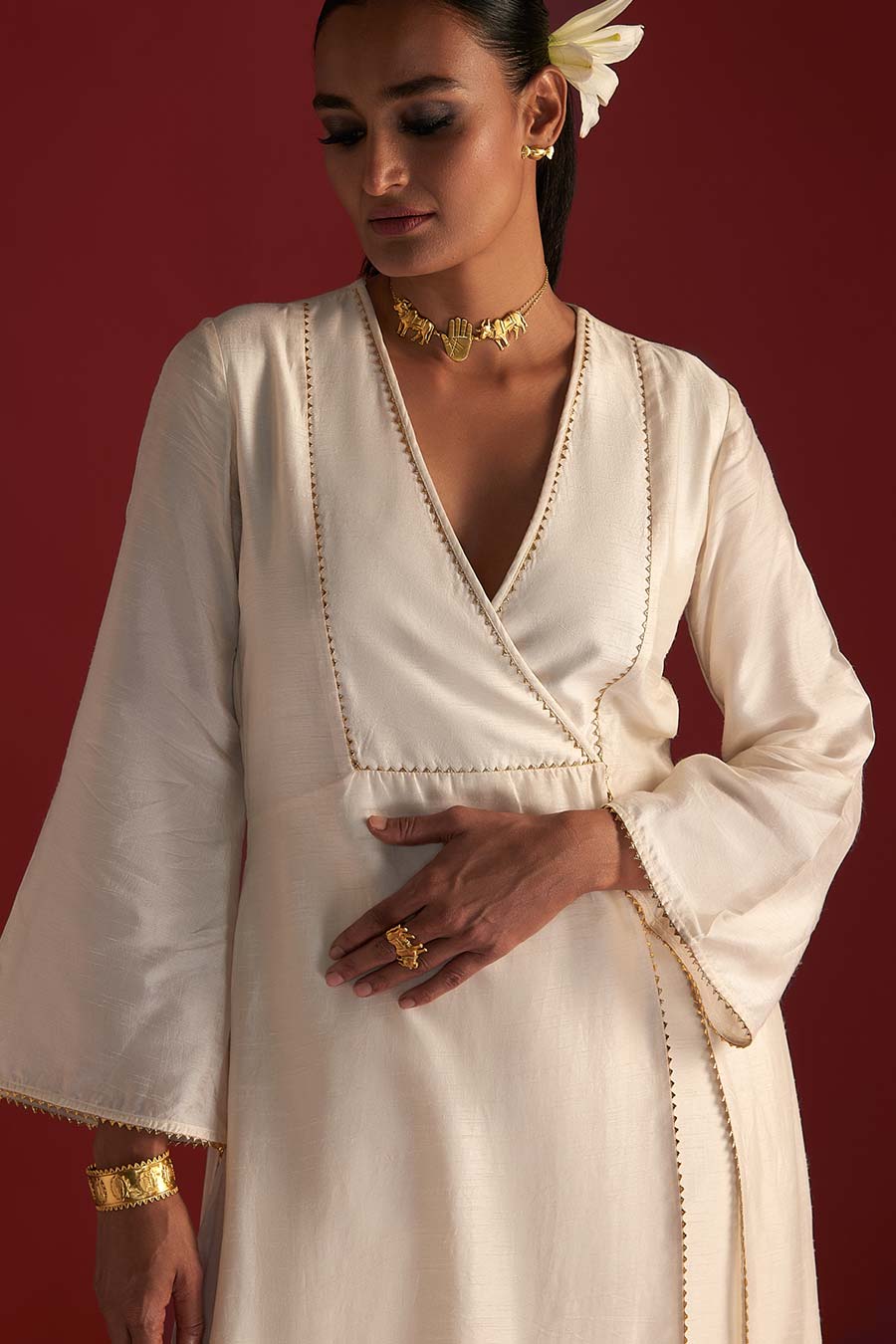 Ivory 'Paan-Patti' Embroidered Kurta & Culotte Set