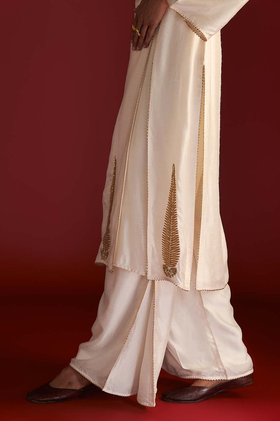 Ivory 'Paan-Patti' Embroidered Kurta & Culotte Set