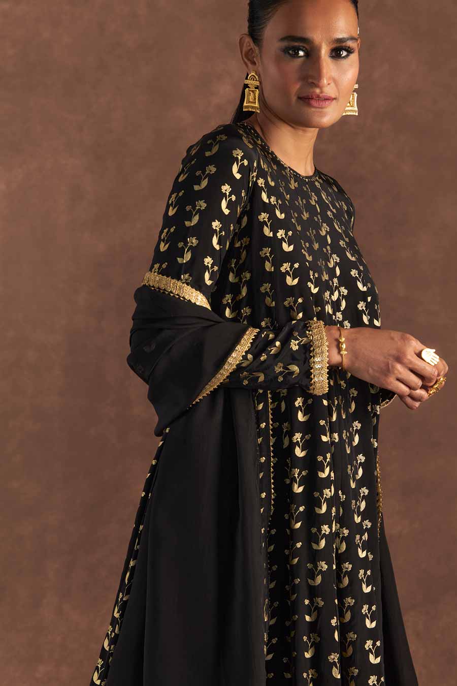 Black Springbud Embroidered Kurta Set