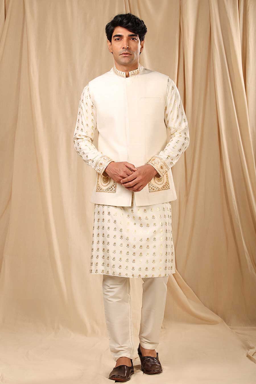 Ivory Wallflower Kurta Set With Jacket