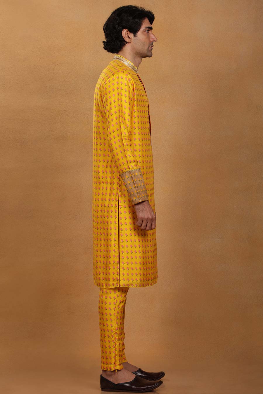 Yellow Wallflower Print Kurta Set With Stole