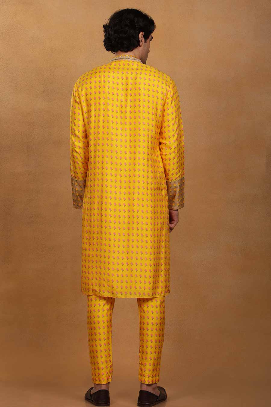 Yellow Wallflower Print Kurta Set With Stole