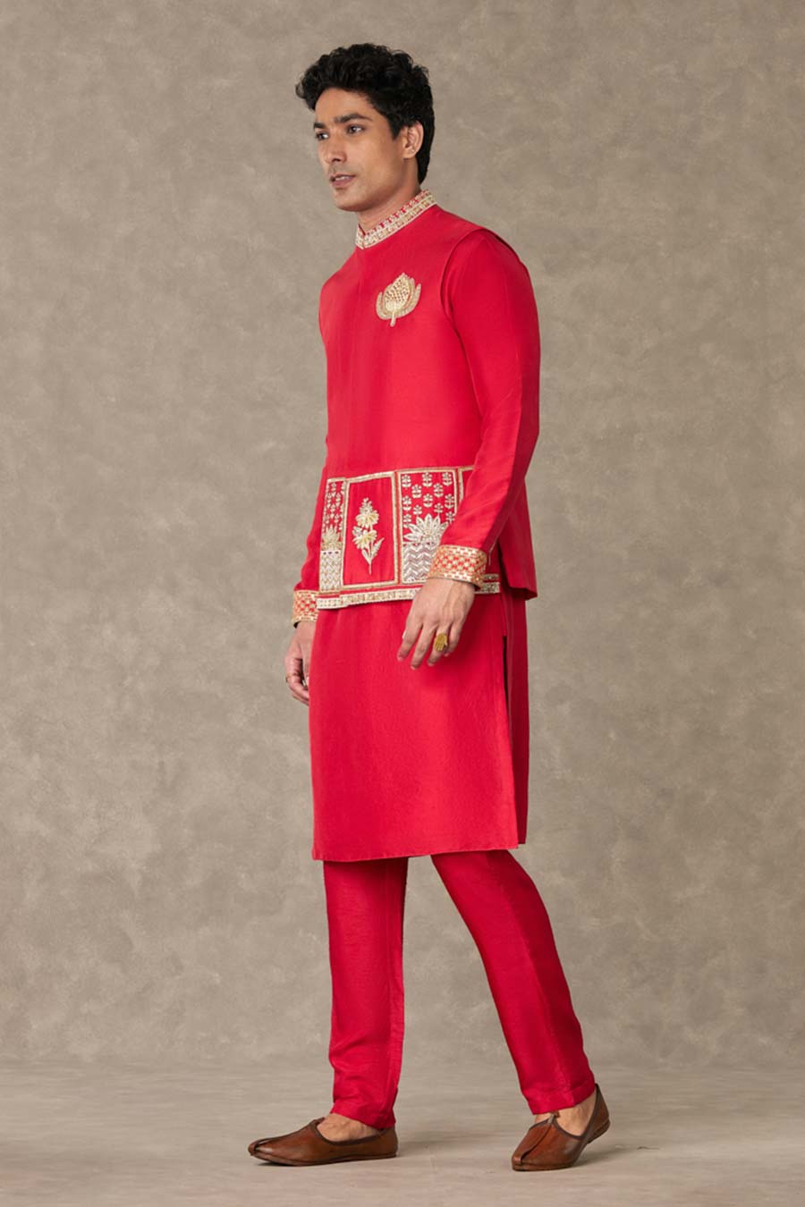 Red Anar Embroidered Kurta Set with Jacket