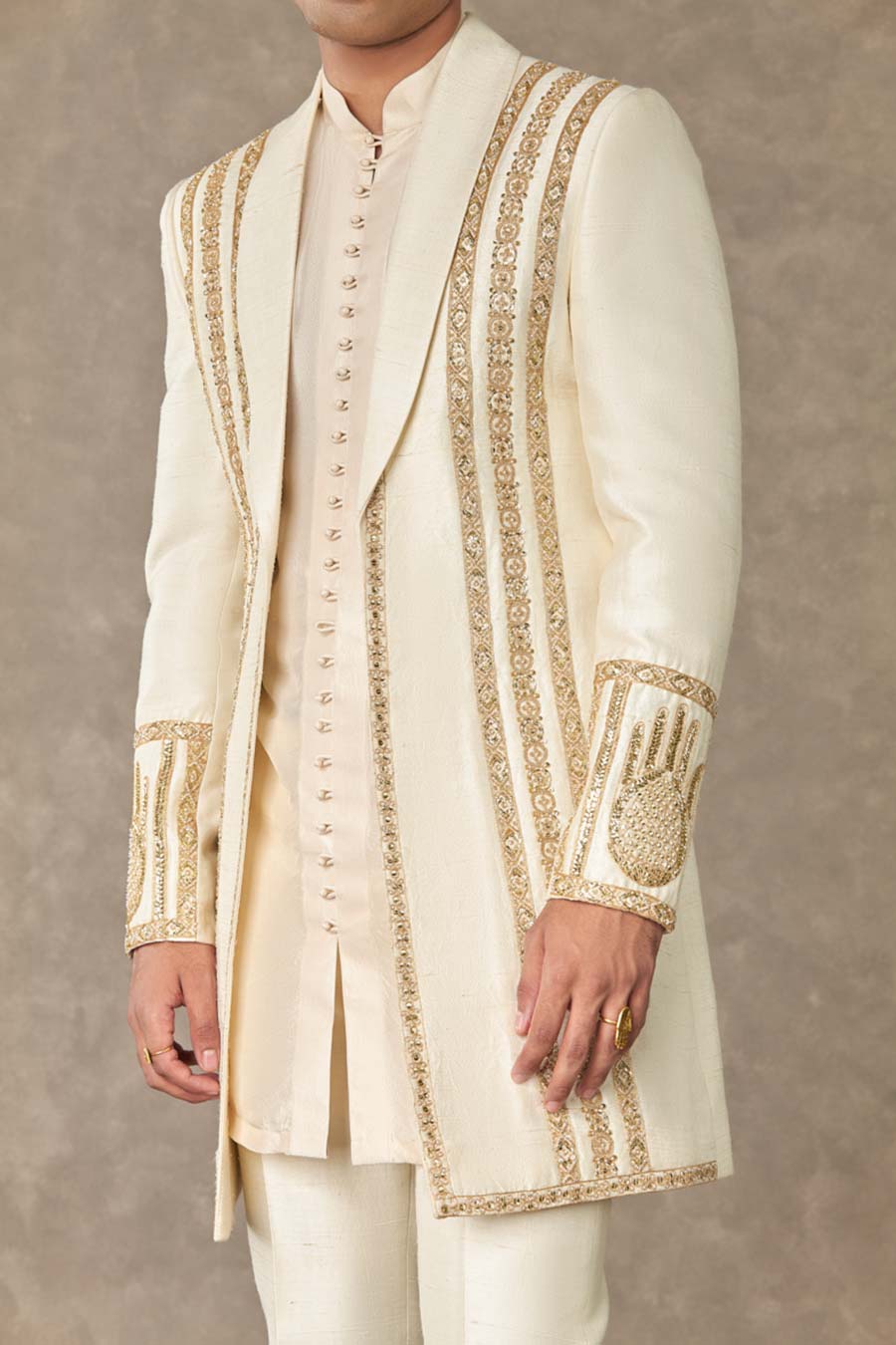 Ivory Haath-Phool Embroidered Kurta Set with Koti