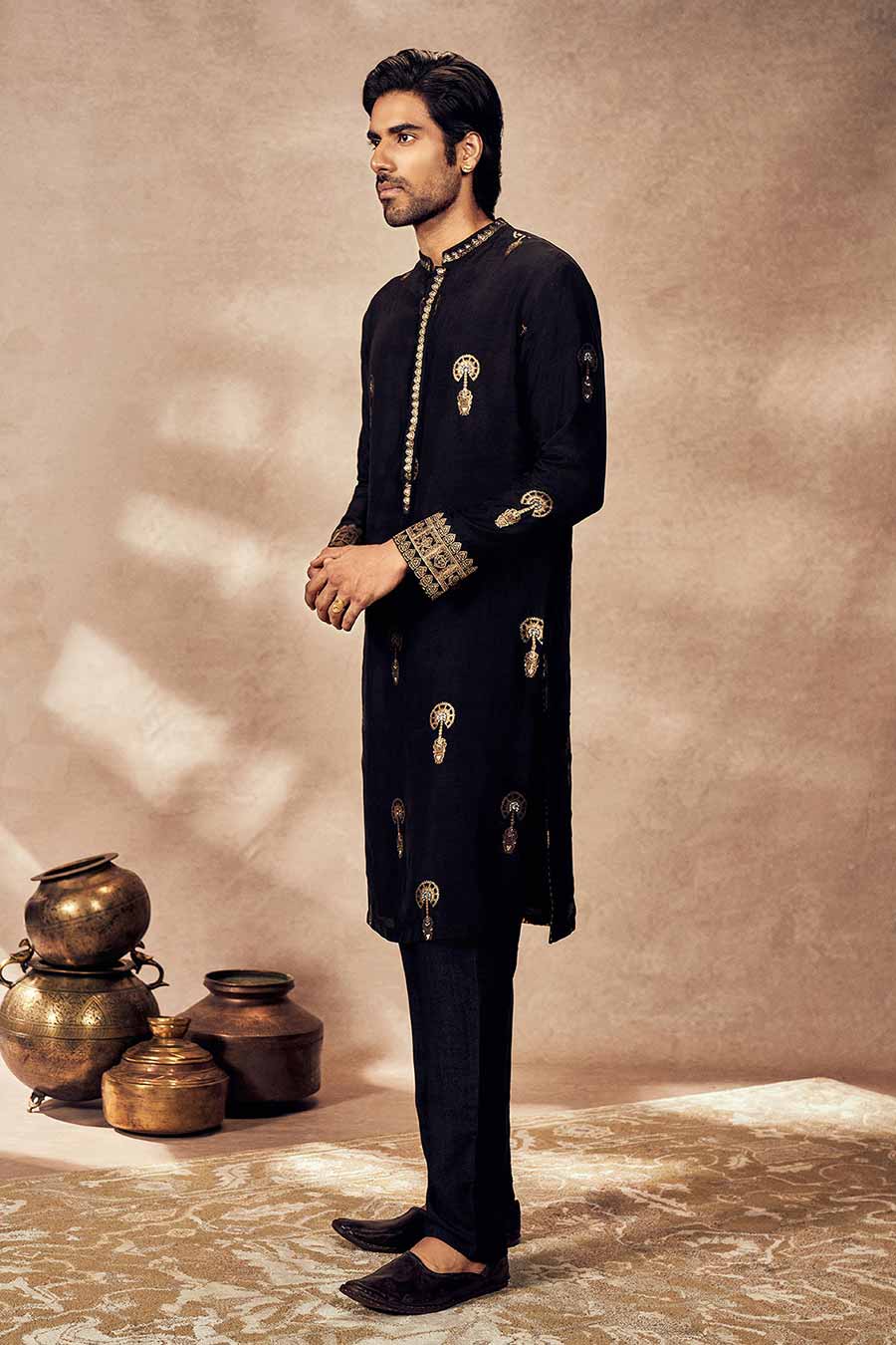Black Jacquard Traveller's Palm Printed Kurta