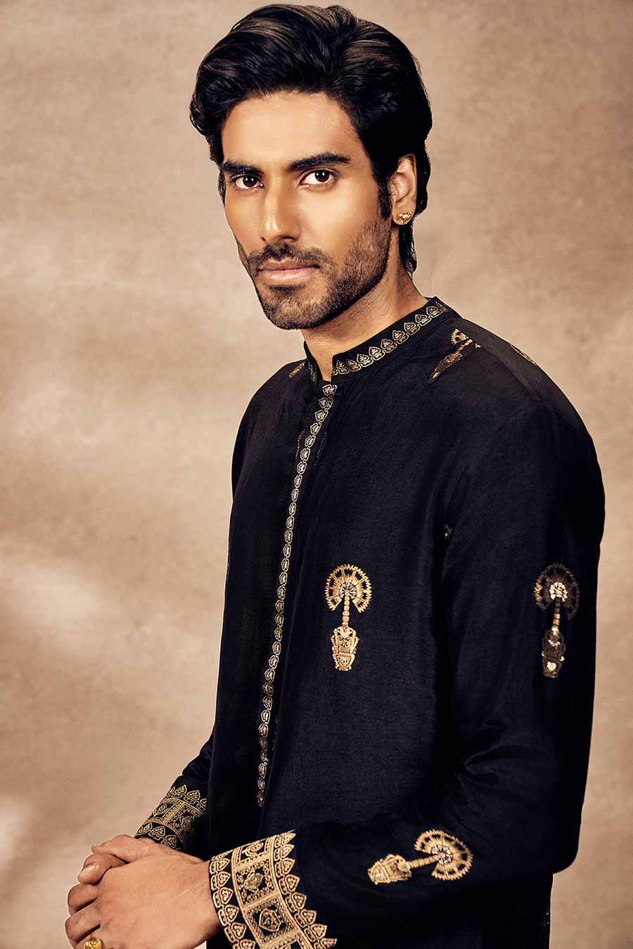 Black Jacquard Traveller's Palm Printed Kurta