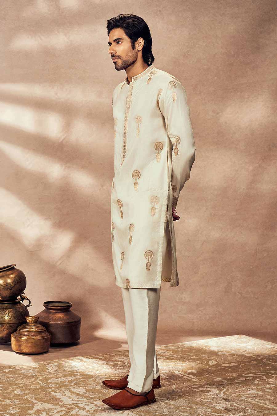 Ivory Jacquard Traveller's Palm Printed Kurta