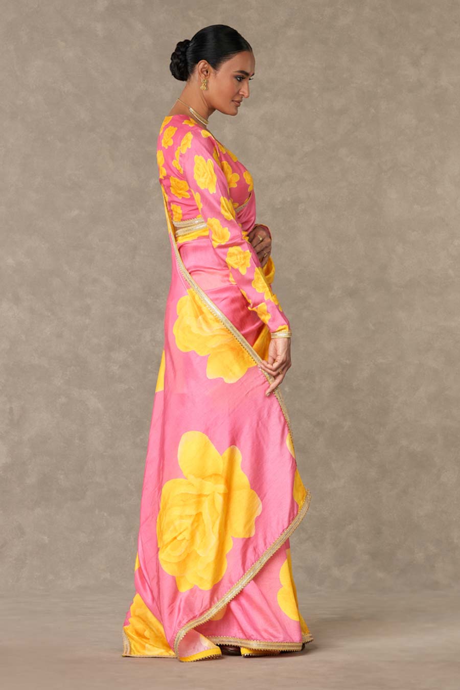 Pink Gulaab Printed Saree with Blouse Piece